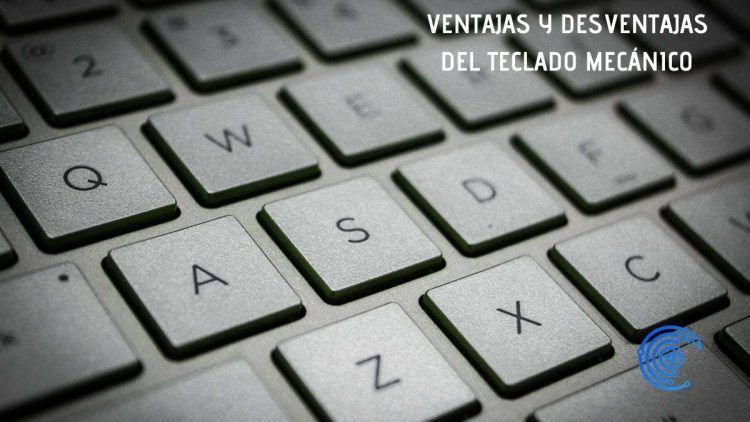 Primer plano del teclado de un MAC