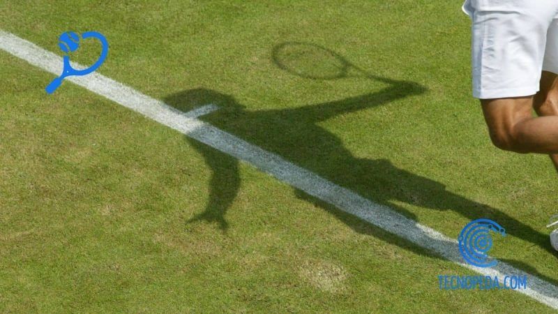 Sobre de un tenista sobre la hierba de wimbledon